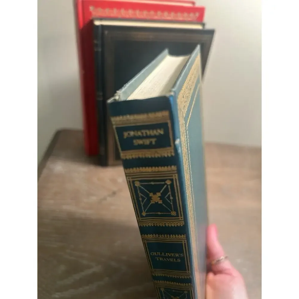 Vtg Lot Of 3 Collectors Hardcover Books The Super-Sleuths Dana Gullivers Travels
